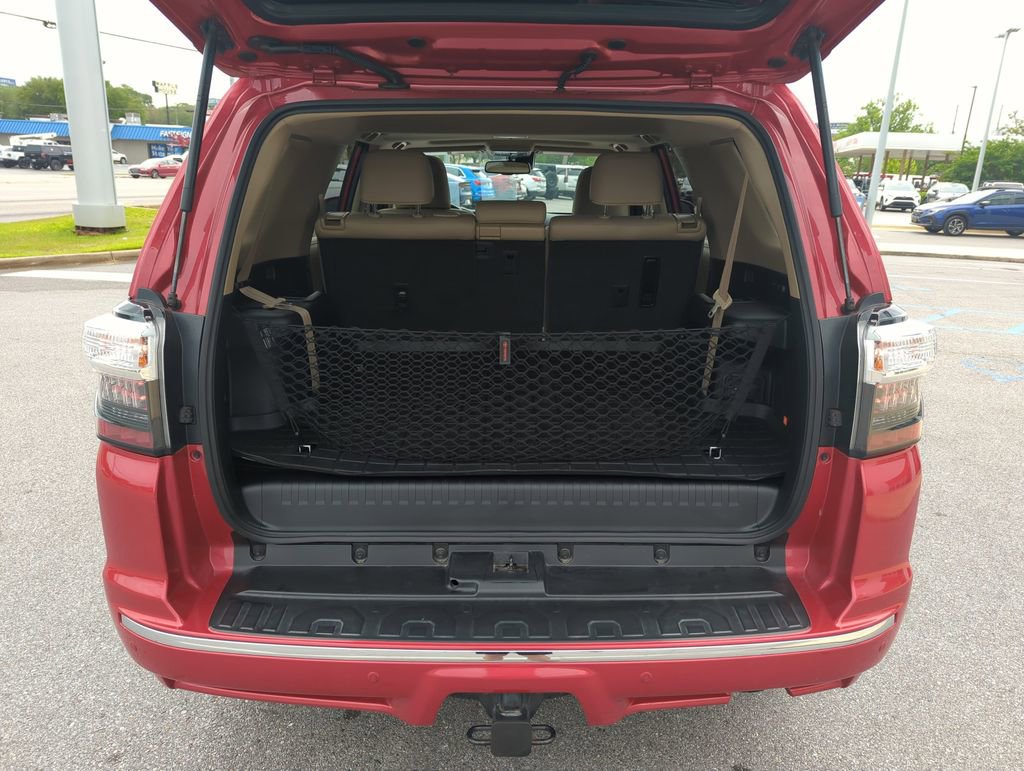 Used 2022 Toyota 4Runner Limited AWD/4WD image 31