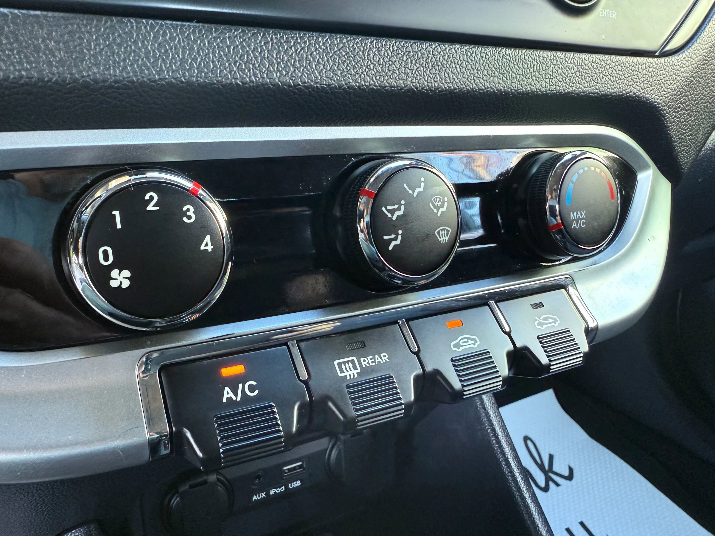 Used 2015 Kia Rio LX image 26