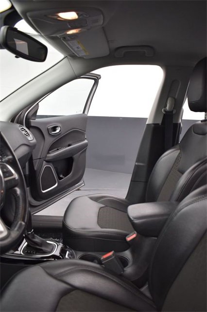 Used 2020 Jeep Compass Latitude image 10