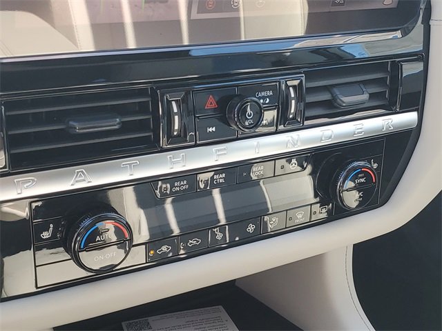 New 2026 Nissan Pathfinder SL image 30