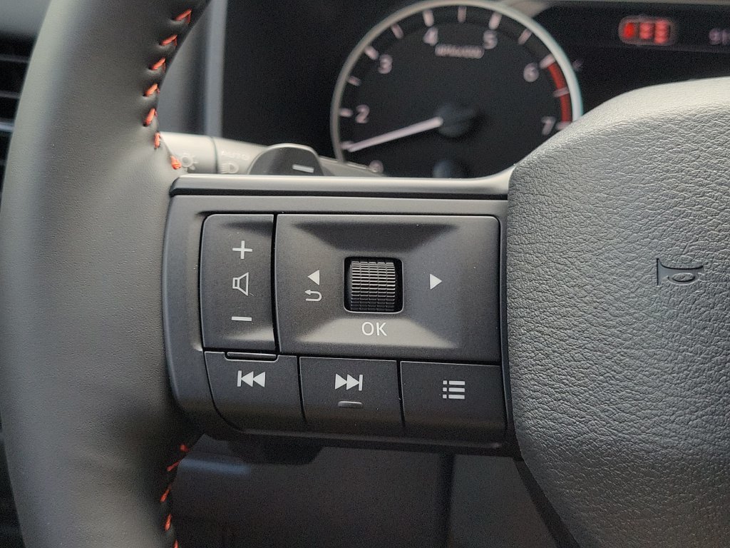 New 2026 Nissan Rogue SV AWD/4WD image 25
