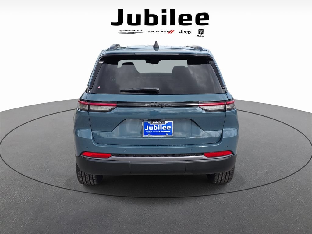 New 2026 Jeep Grand Cherokee Limited w/ Limited Altitude Package RWD image 3