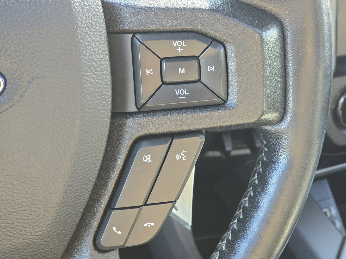 Used 2019 Ford F150 XLT w/ Equipment Group 302A Luxury image 16