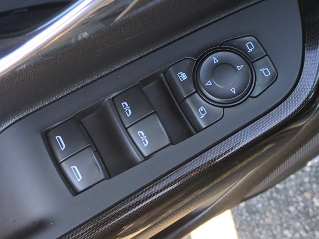 Used 2023 GMC Acadia AT4 w/ Technology Package AWD/4WD image 27