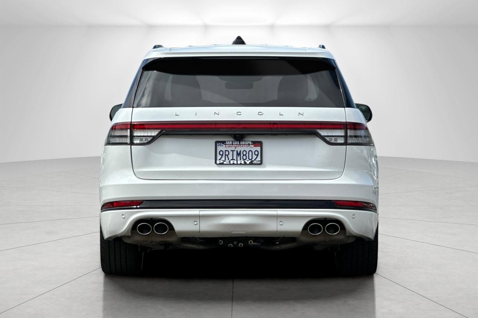 Used 2025 Lincoln Aviator Reserve w/ Jet Appearance Package RWD image 4