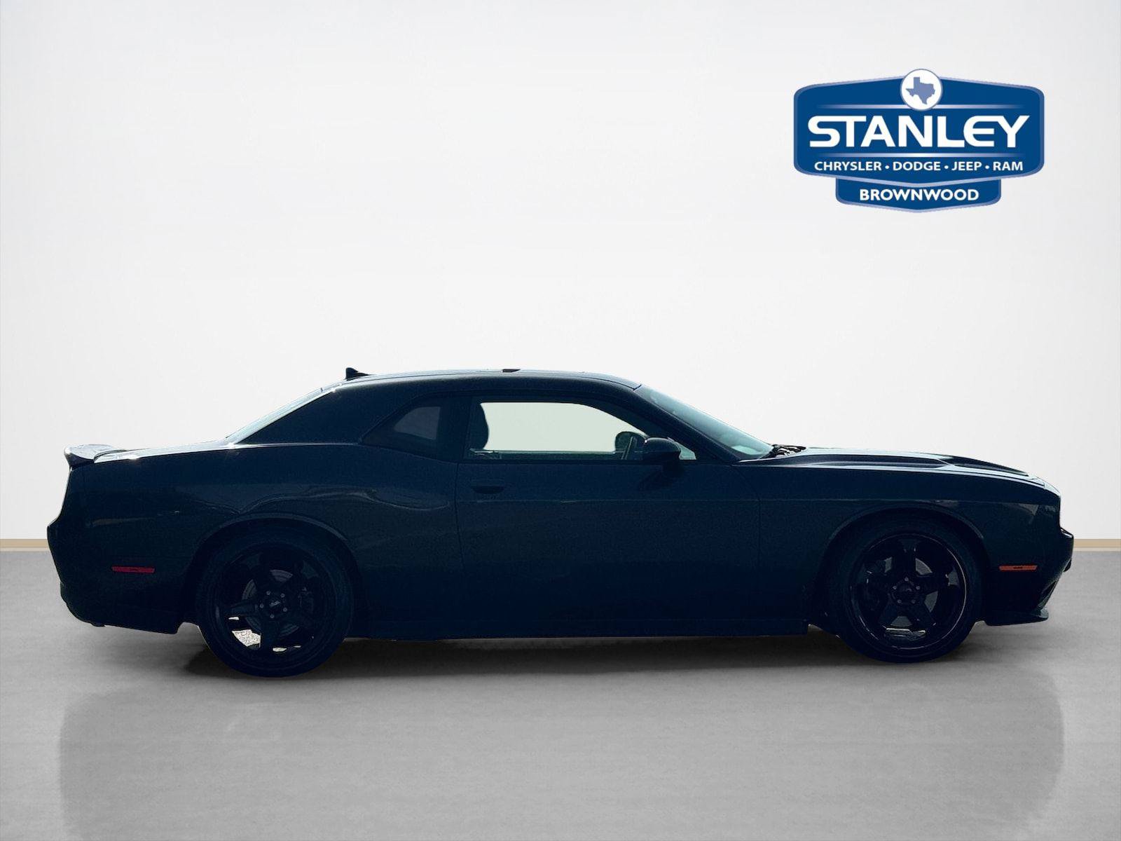 Used 2016 Dodge Challenger SXT Plus RWD image 13
