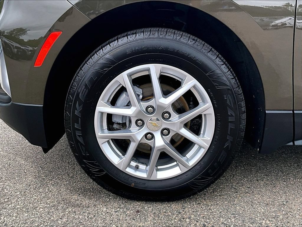 Used 2023 Chevrolet Equinox LT AWD/4WD image 7