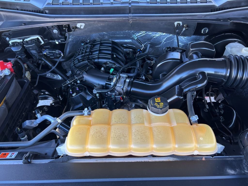 Used 2015 Ford F150 XLT image 29