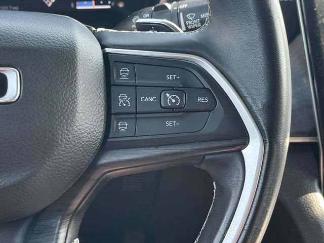 Used 2022 Jeep Grand Cherokee L Limited AWD/4WD image 30