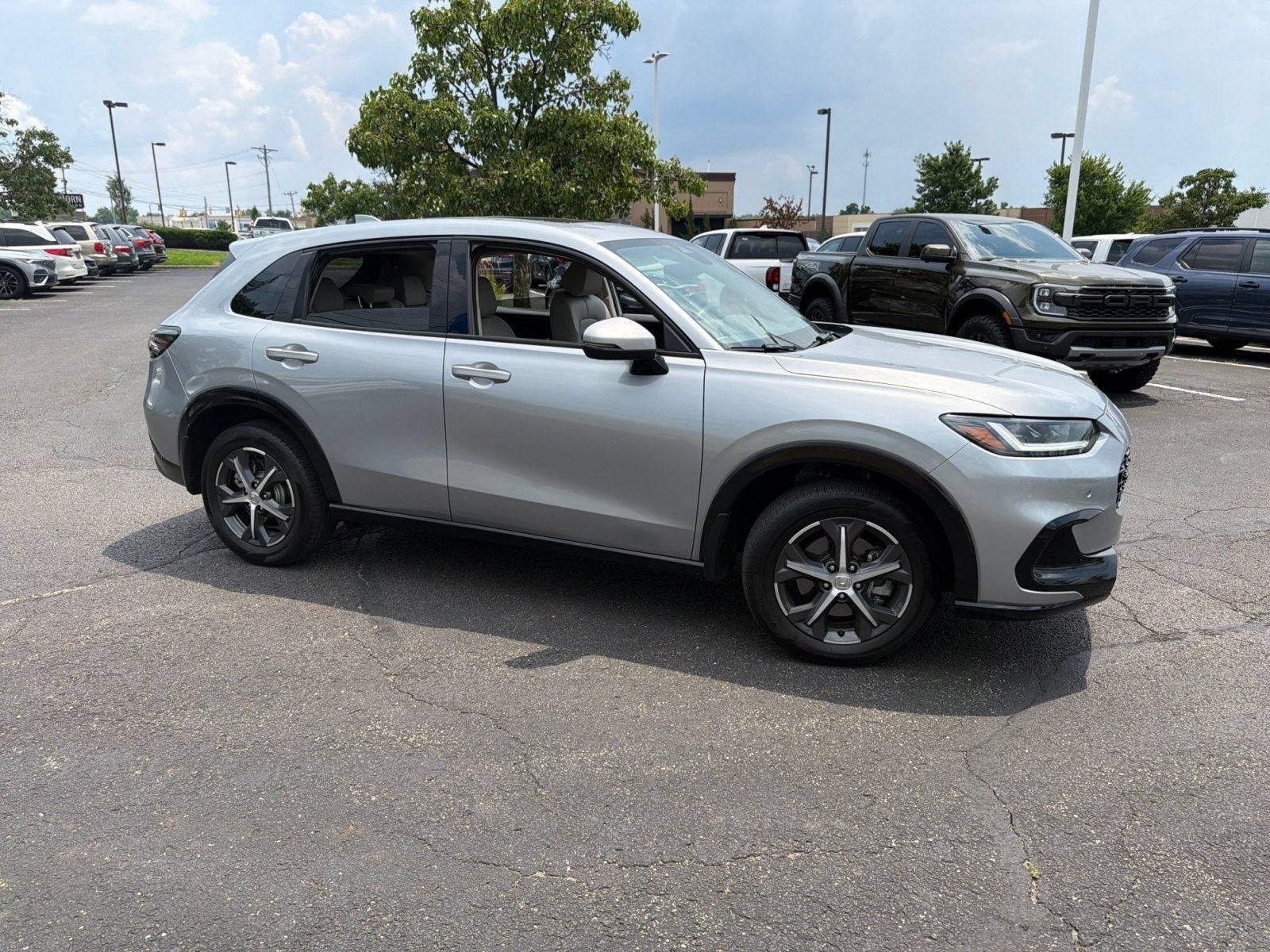 Used 2025 Honda HR-V EX-L image 33