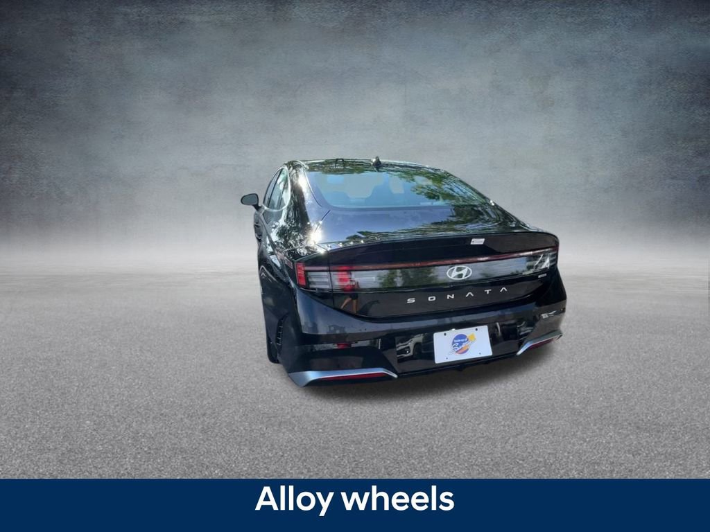 New 2025 Hyundai Sonata SEL image 19