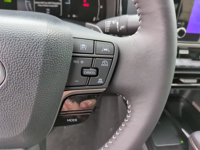 Used 2026 Toyota Camry Hybrid w/ Convenience Package AWD/4WD image 16