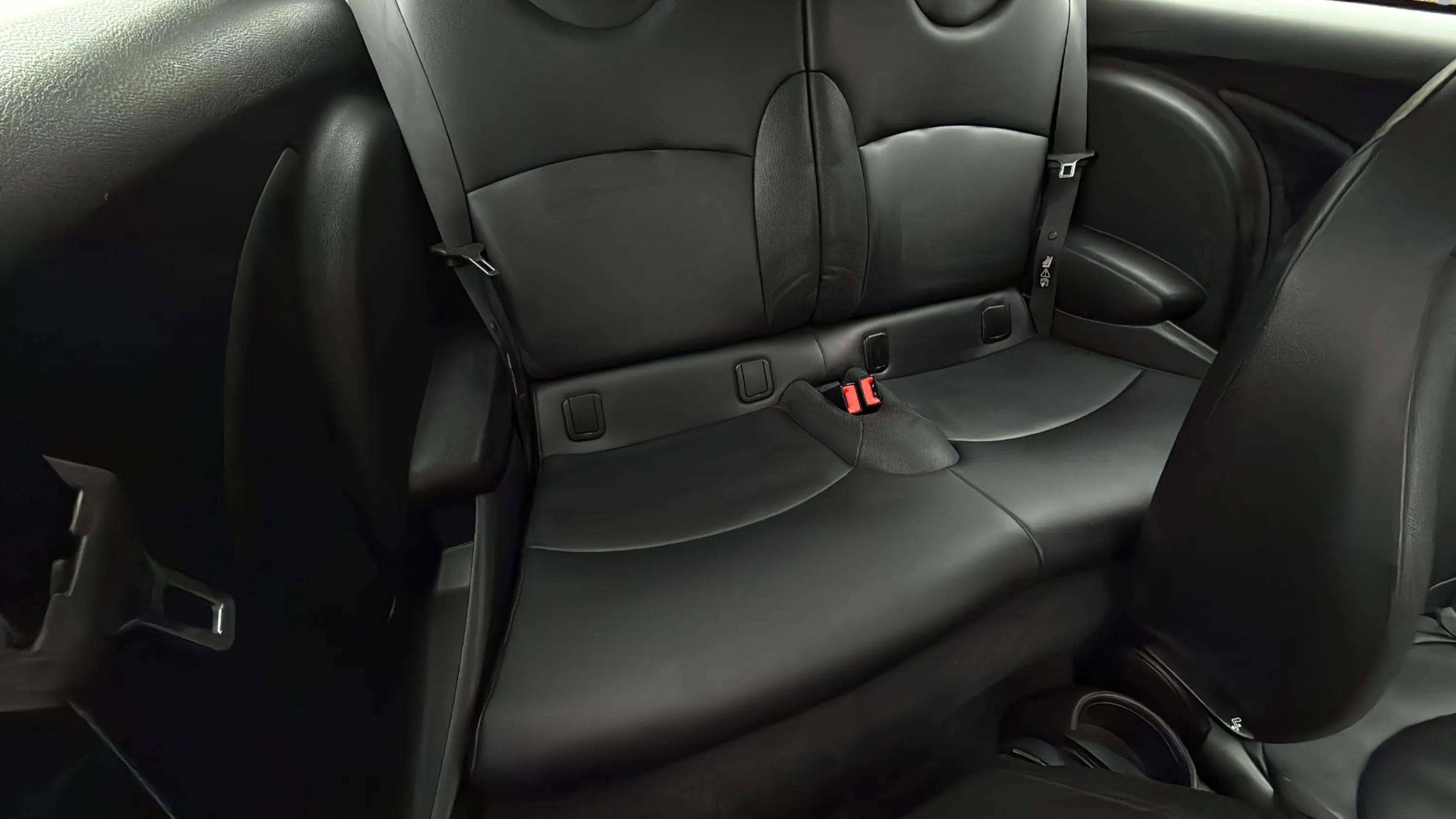 Used 2011 MINI Cooper Hardtop image 23