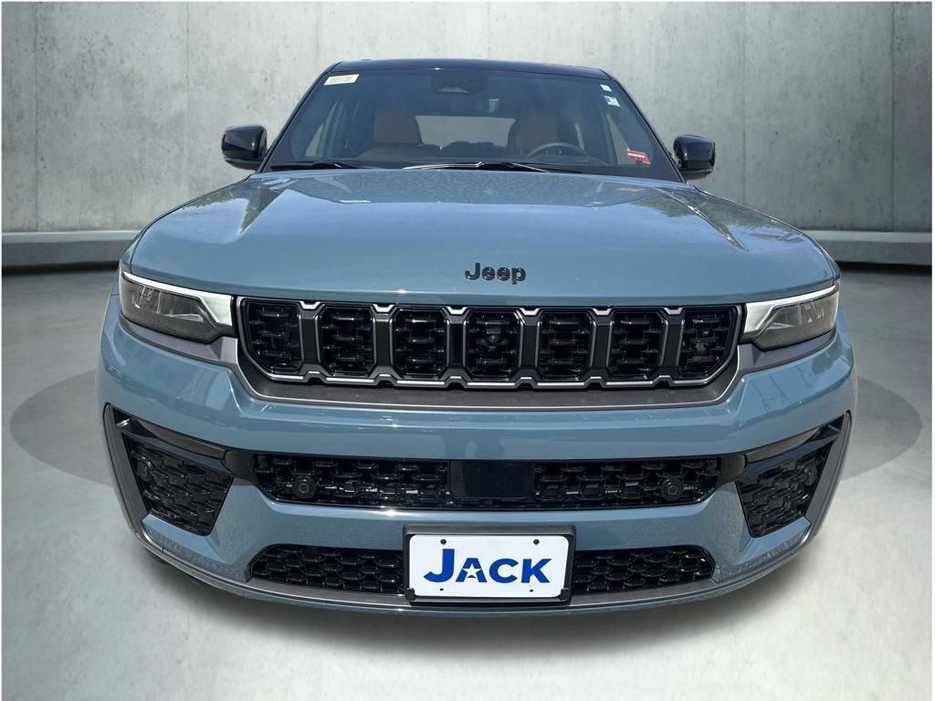 New 2026 Jeep Grand Cherokee Summit w/ Obsidian Package AWD/4WD image 5