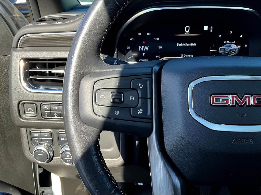 Used 2022 GMC Yukon XL AT4 AWD/4WD image 13