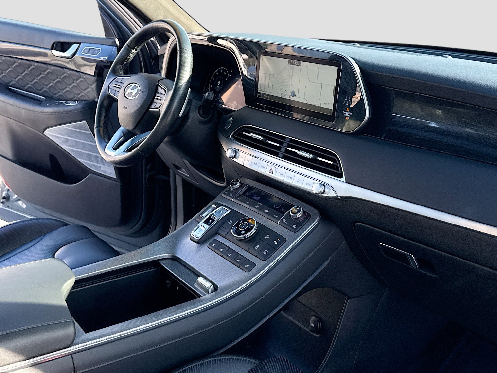 Used 2022 Hyundai Palisade Calligraphy image 5