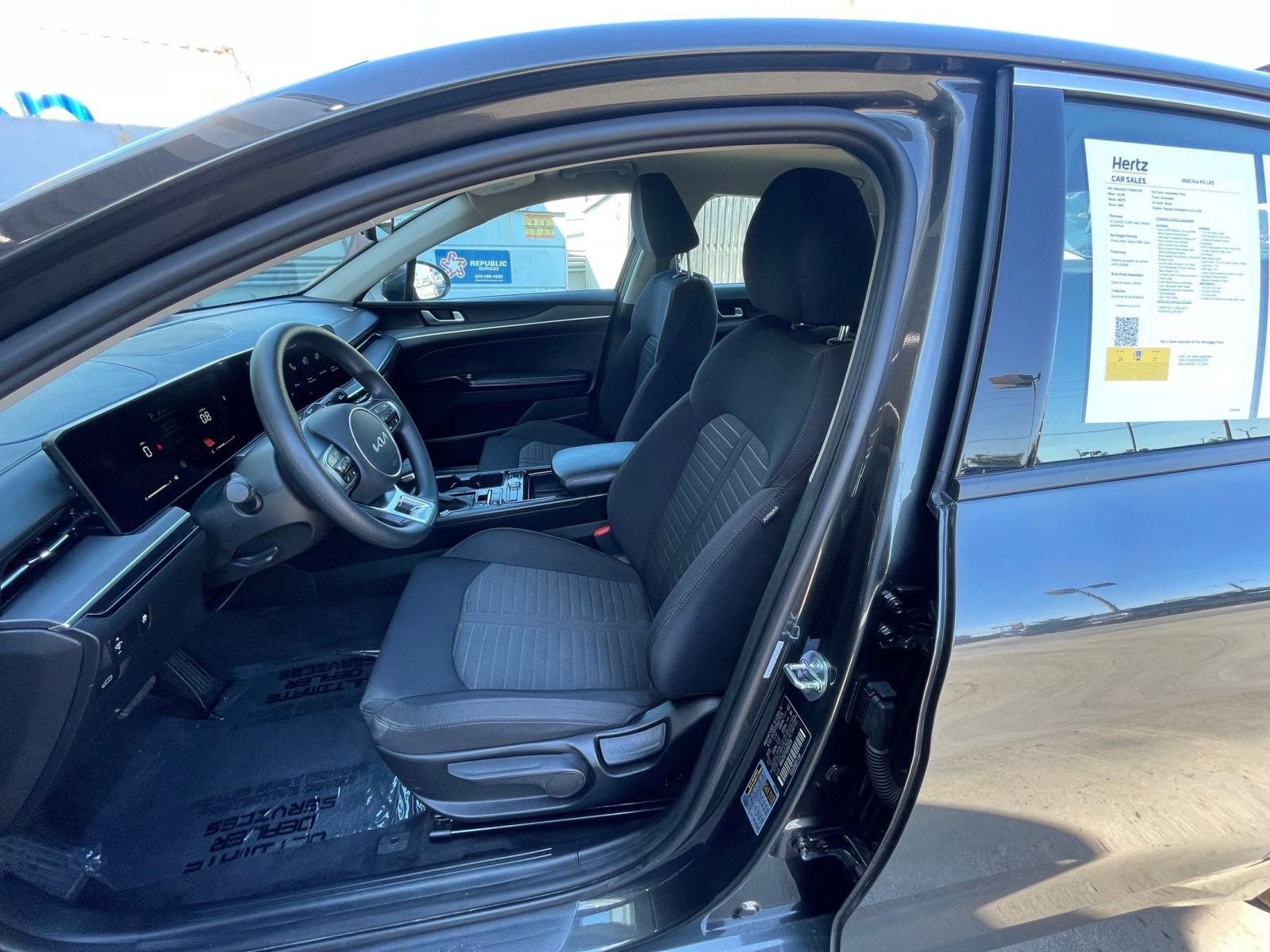 Used 2025 Kia K5 LXS image 29