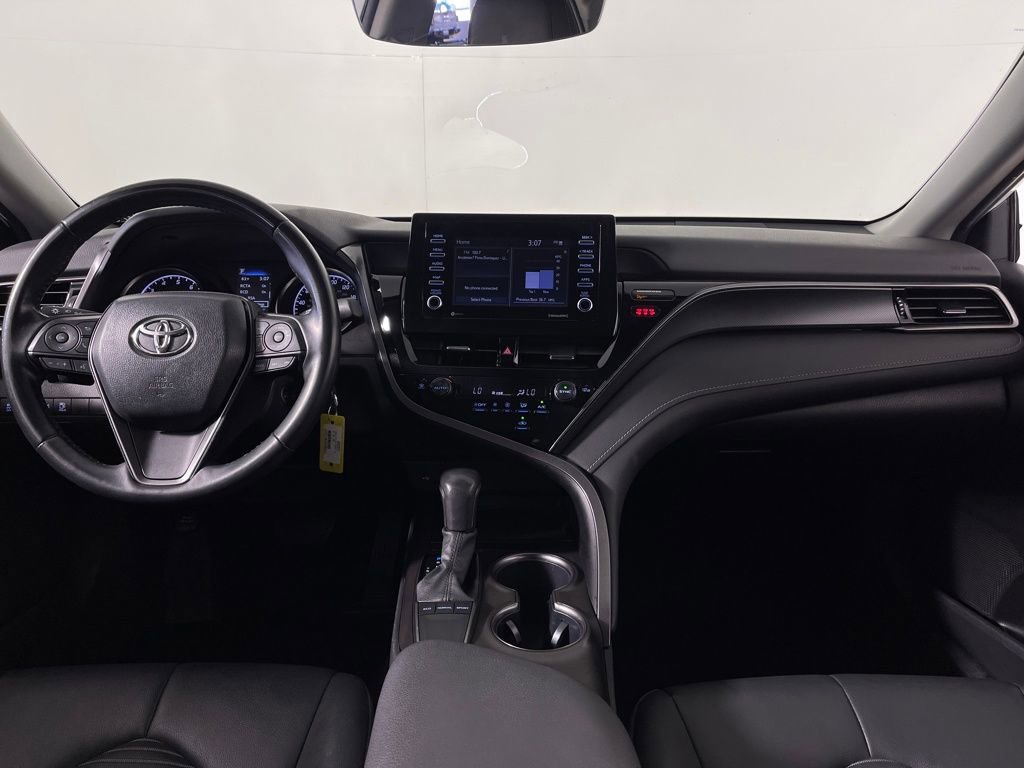 Used 2024 Toyota Camry SE image 14