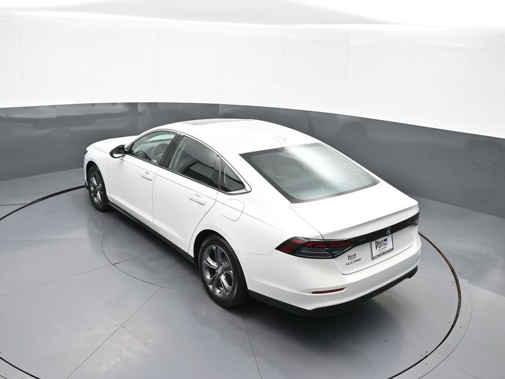 Certified 2023 Honda Accord EX image 40