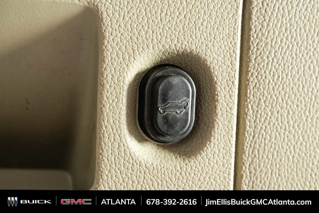 Used 2020 GMC Yukon XL Denali w/ Denali Premium Package RWD image 35