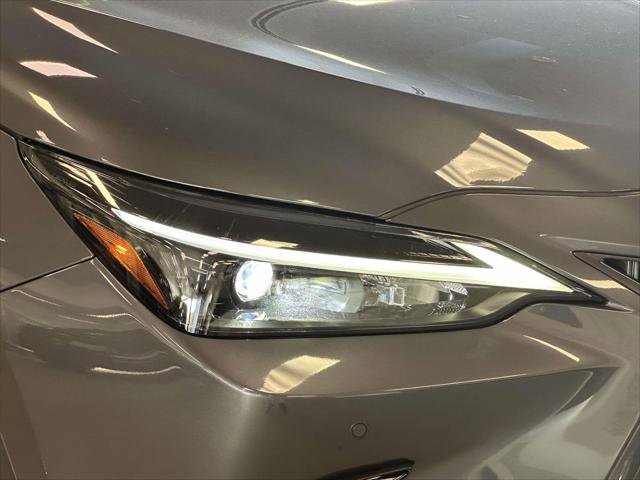 Used 2023 Lexus NX 250 FWD image 11