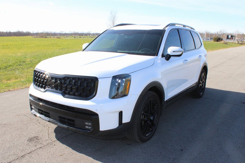 Used 2025 Kia Telluride SX X-Line image 3