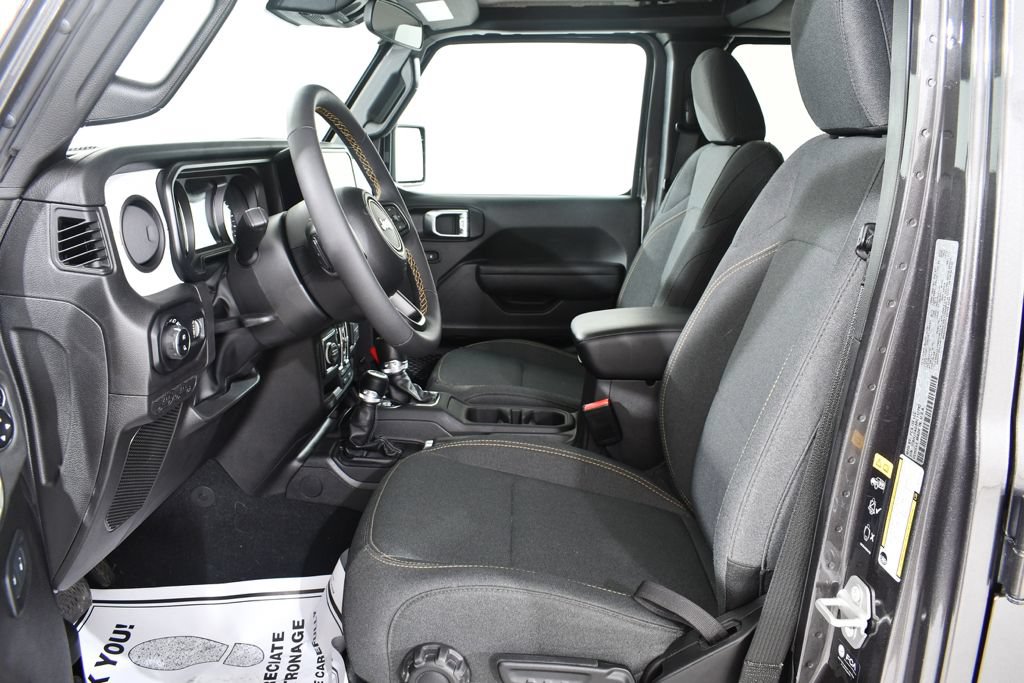 Used 2024 Jeep Gladiator Sport AWD/4WD image 6