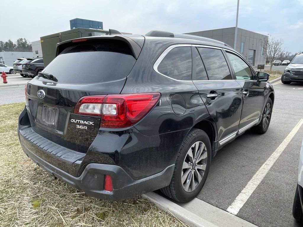Used 2019 Subaru Outback 3.6R Touring image 5