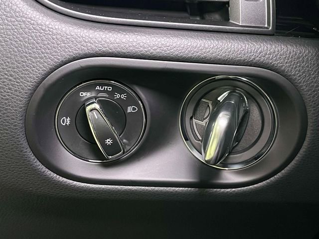 New 2026 Porsche Macan image 41