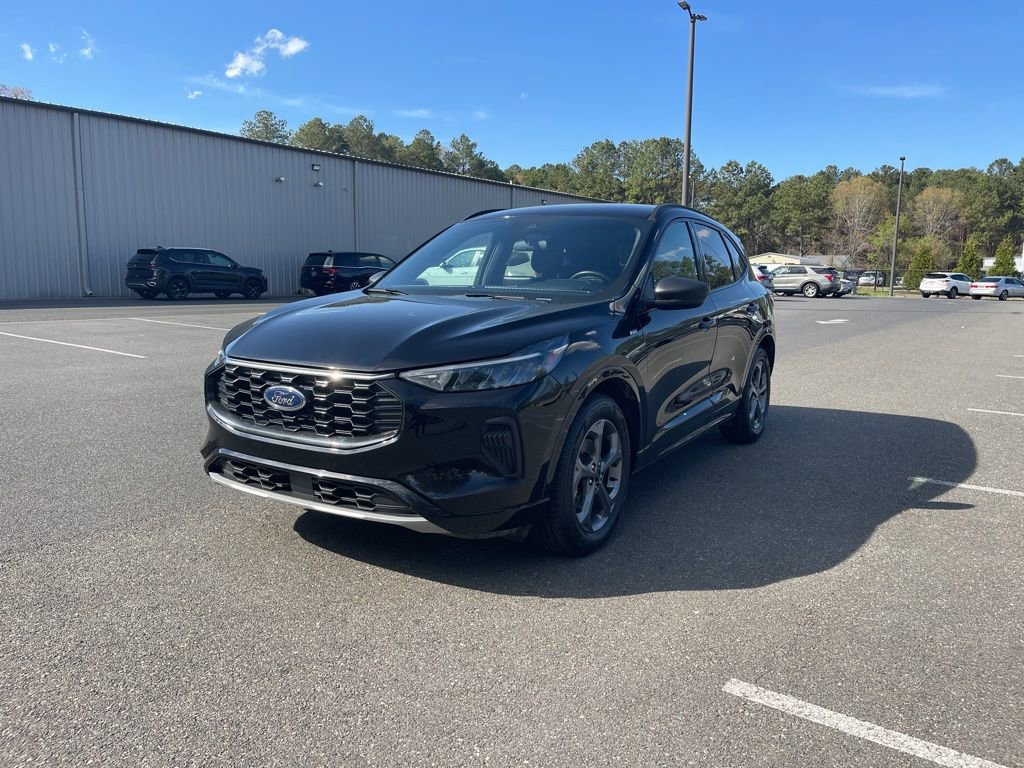 Used 2024 Ford Escape ST-Line FWD image 2