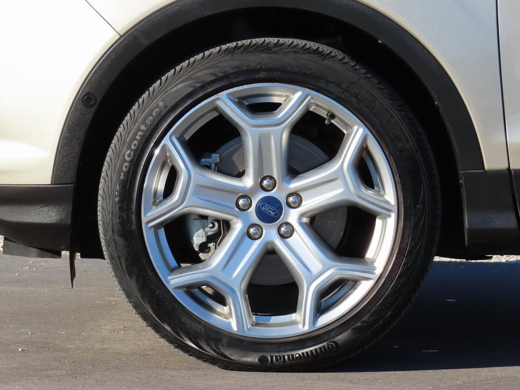 Used 2018 Ford Escape Titanium w/ Ford Safe & Smart Package image 13