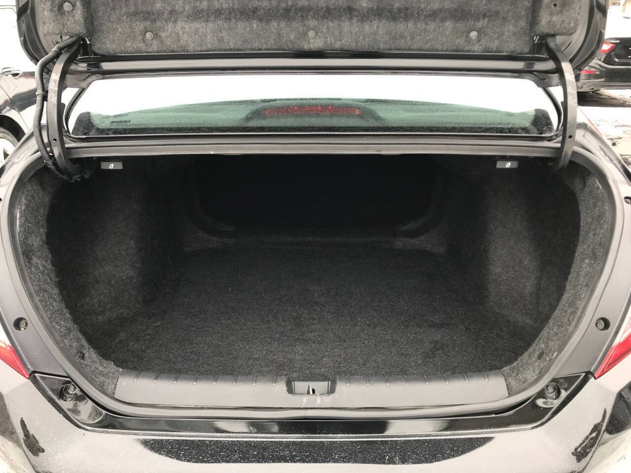 Used 2017 Honda Civic EX-T image 12