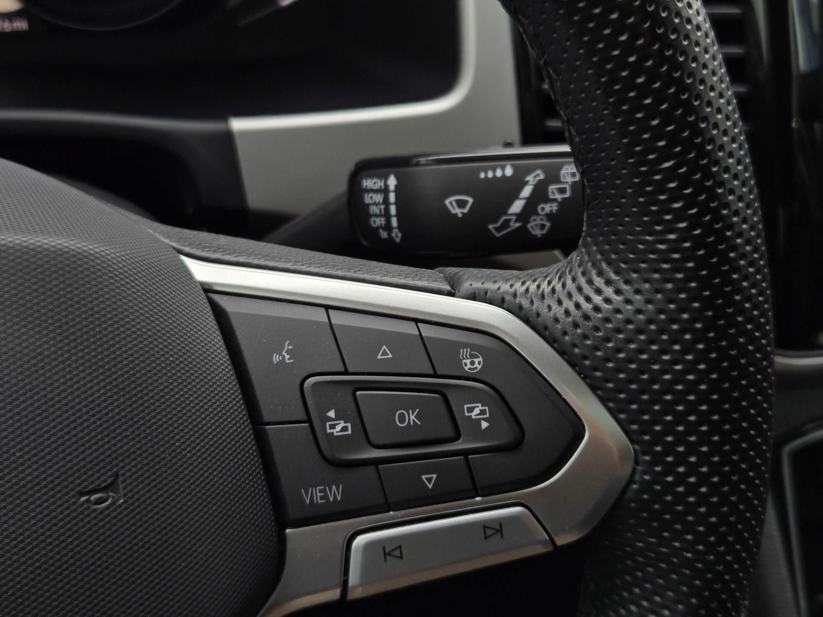 Used 2022 Volkswagen Atlas Cross Sport SEL R-Line w/ Cross Sport MDO Package image 34