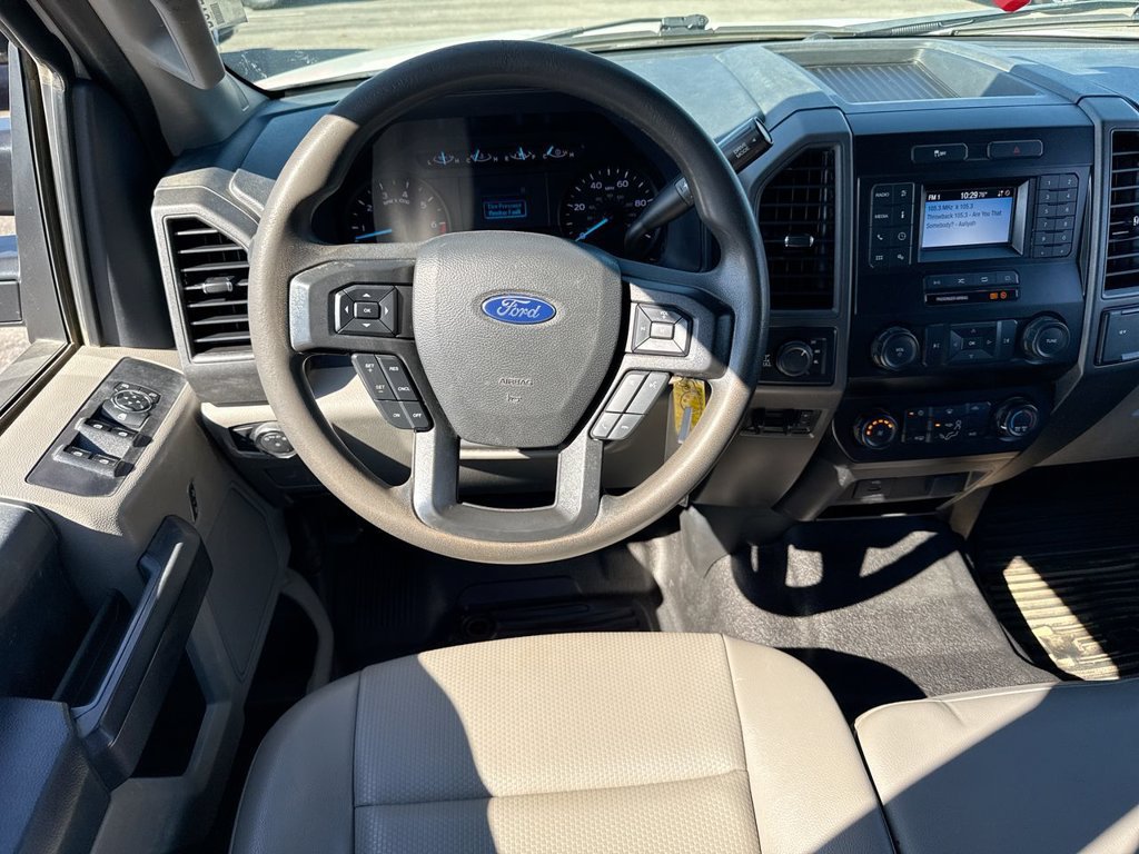 Used 2022 Ford F250 XL w/ Power Equipment Group AWD/4WD image 14