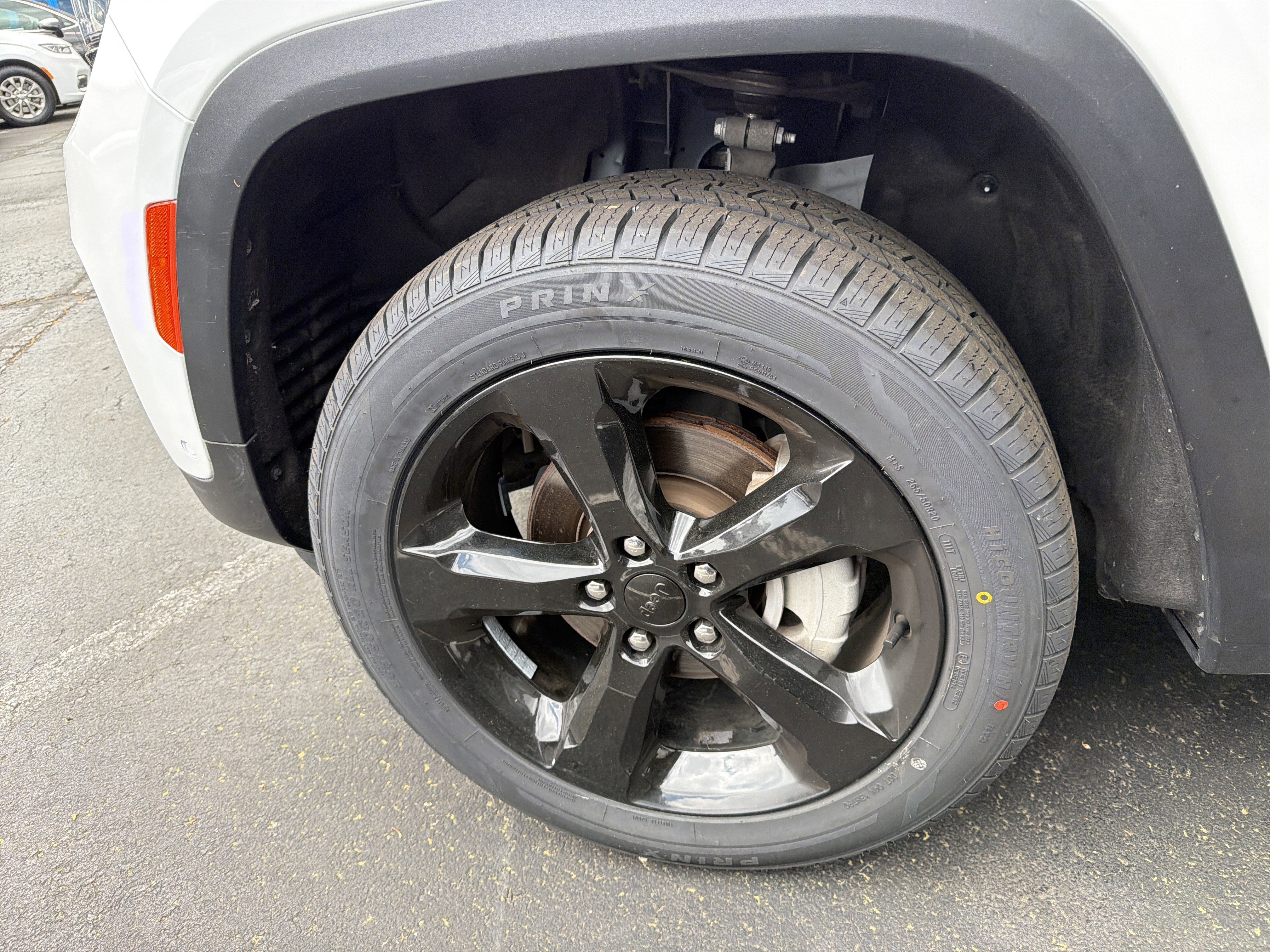 Certified 2023 Jeep Grand Cherokee Limited w/ Luxury Tech Group II image 40