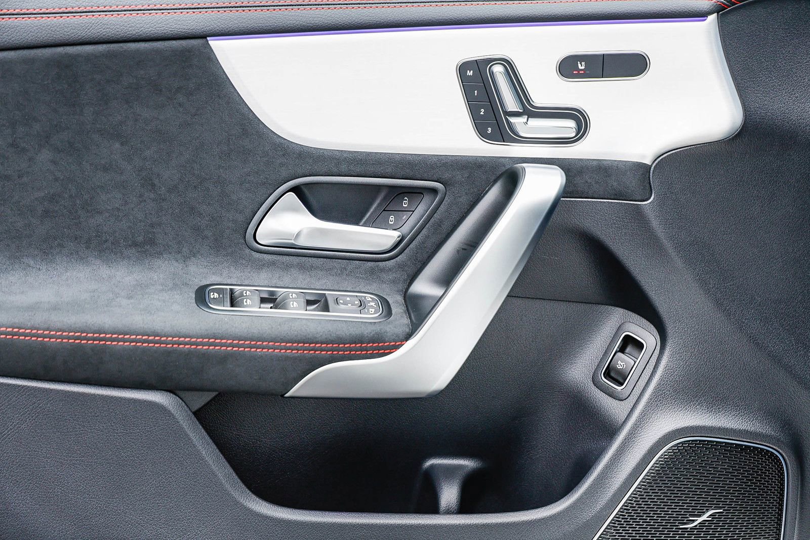 Certified 2025 Mercedes-Benz CLA 35 AMG 4MATIC image 21