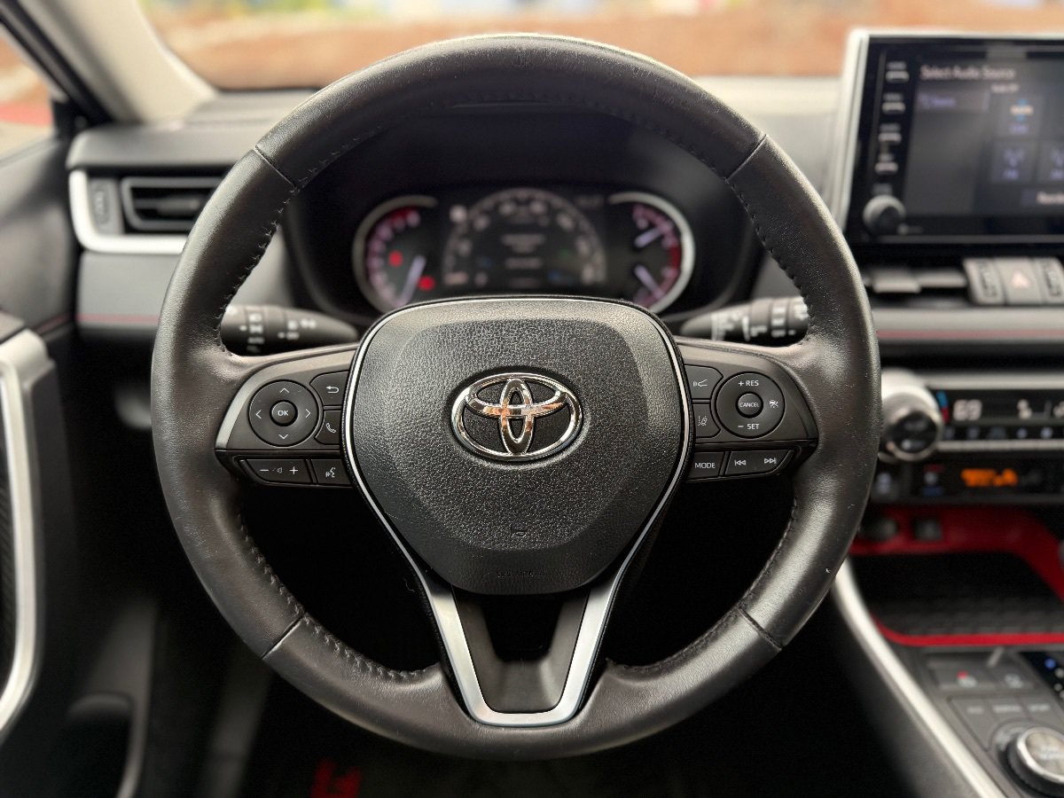 Used 2020 Toyota RAV4 TRD Off-Road w/ TRD Off-Road Weather Package AWD/4WD image 19