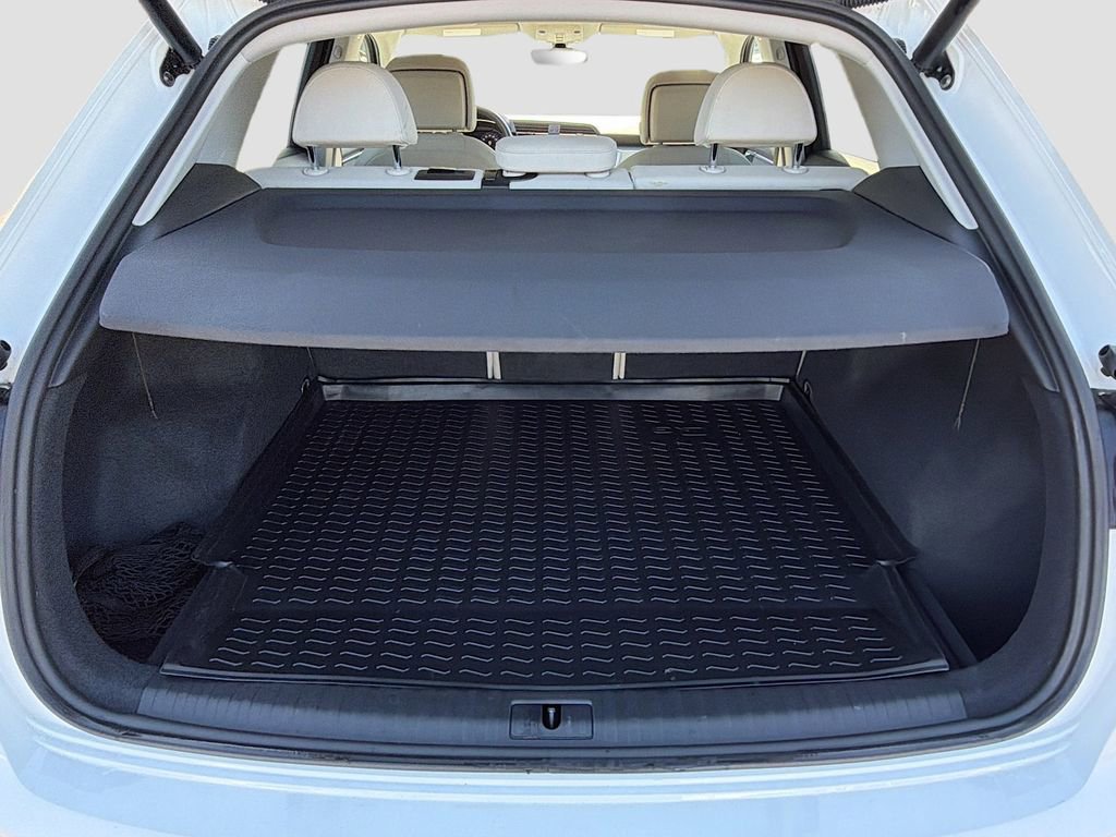 Used 2020 Audi Q3 2.0T Premium image 12