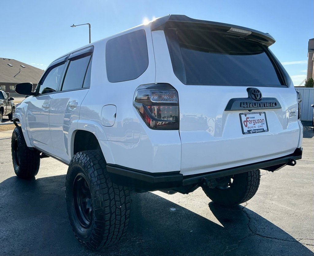 Used 2018 Toyota 4Runner TRD Off-Road Premium image 14