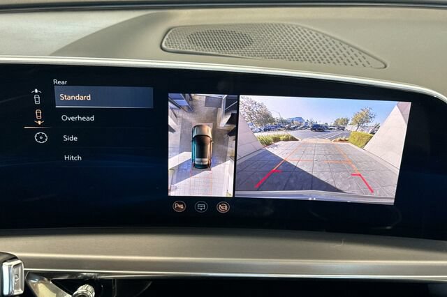 Certified 2024 Cadillac Lyriq Luxury w/ Nappa Leather Package AWD/4WD image 19