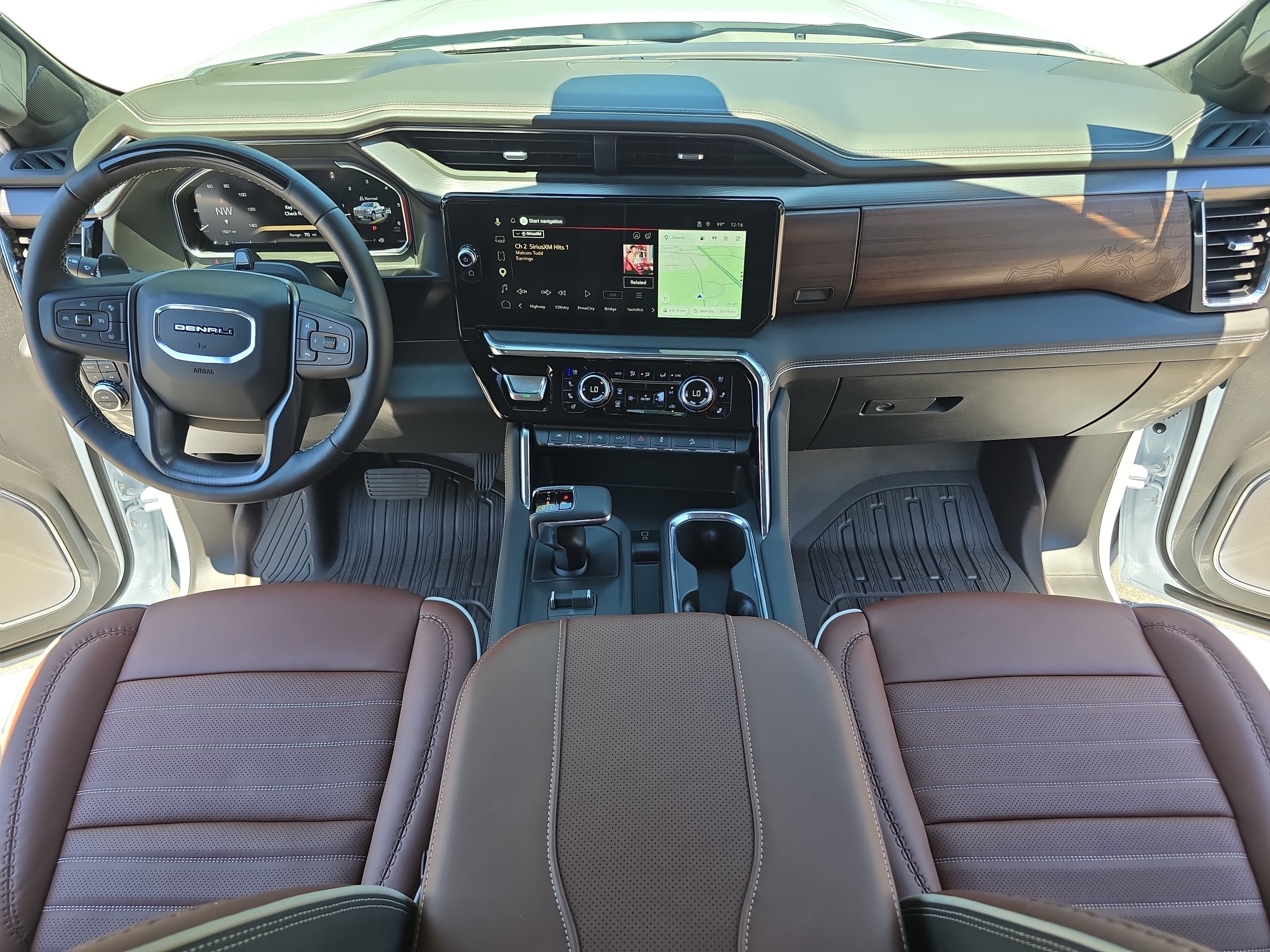 Used 2026 GMC Sierra 1500 Denali Ultimate AWD/4WD image 9