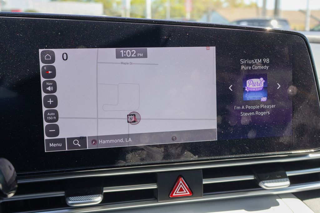 Used 2024 Hyundai Elantra Limited image 3