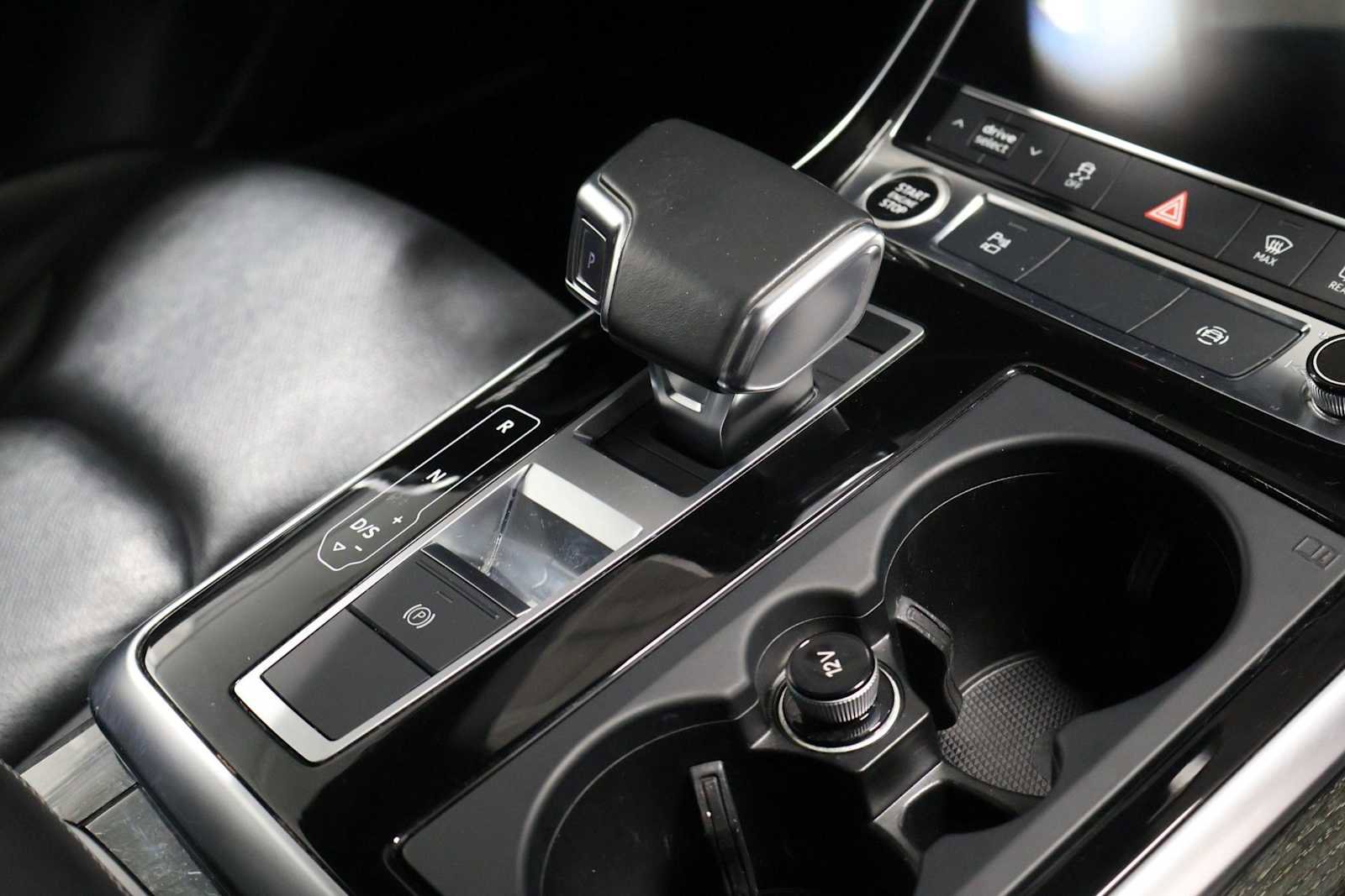 Used 2021 Audi Q8 Premium Plus w/ Premium Plus Package AWD/4WD image 19