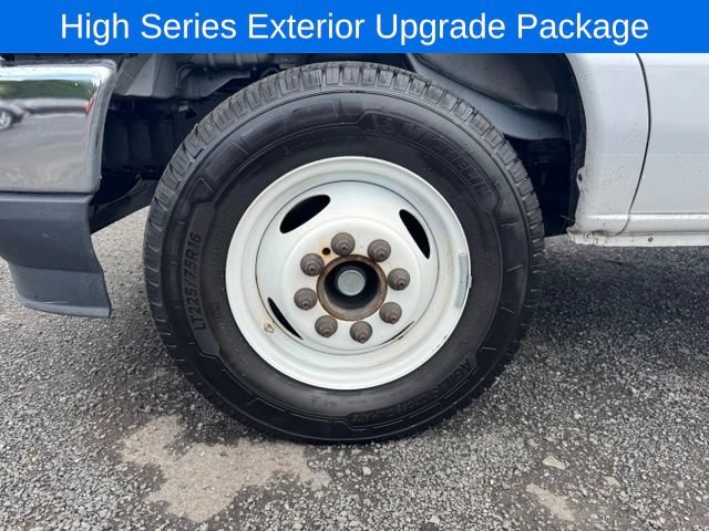 Used 2023 Ford E-450 and Econoline 450 Super Duty w/ Power Windows & Locks Group RWD image 11