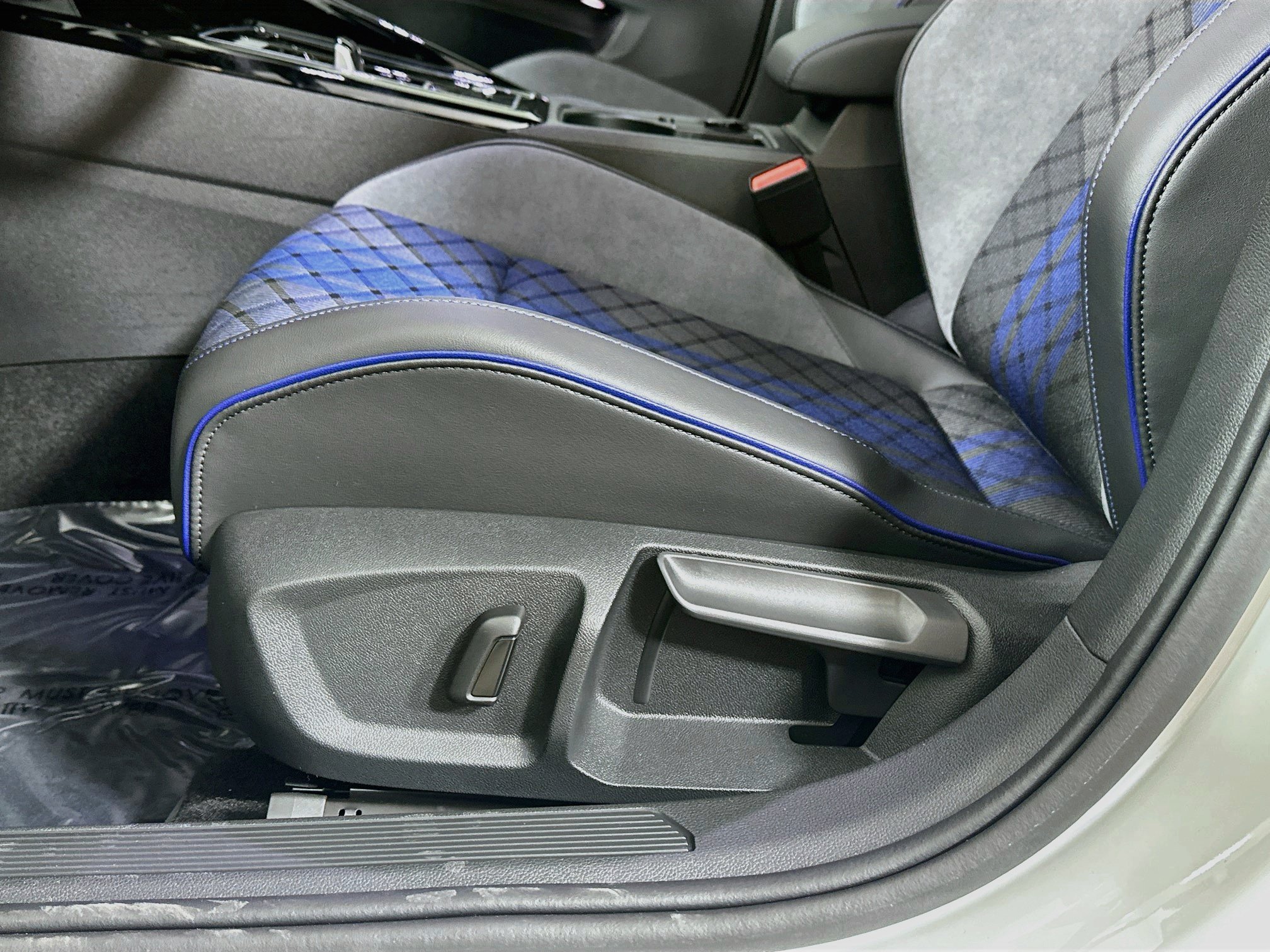 New 2026 Volkswagen Golf w/ Euro Style Package AWD/4WD image 20