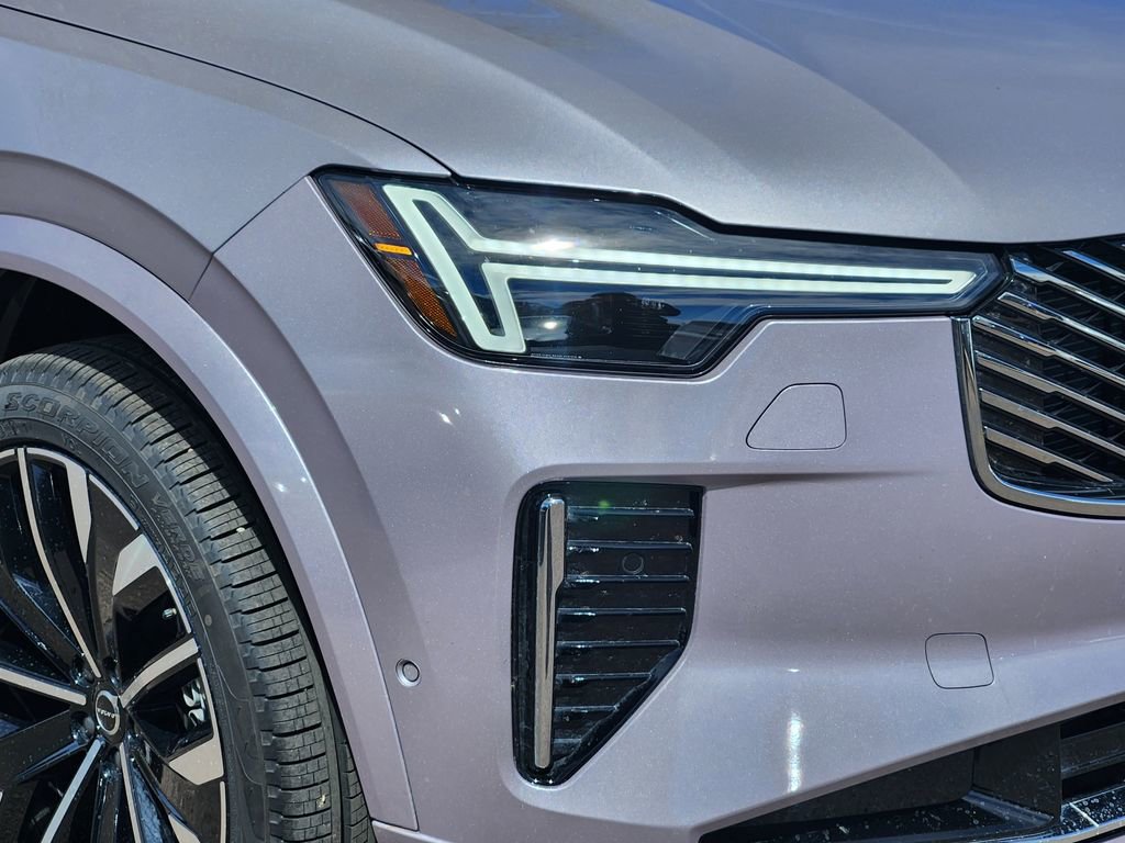 New 2026 Volvo XC90 B6 Plus w/ Protection Package Premier AWD/4WD image 28