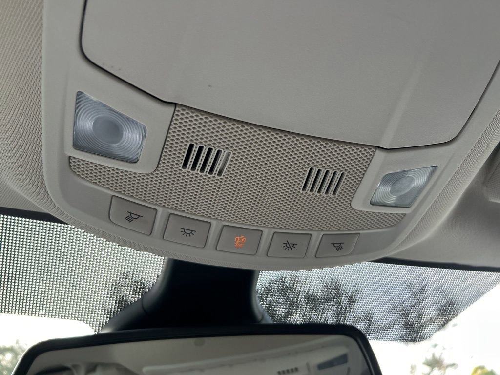 Used 2023 Ford Edge SEL w/ Sport Appearance Package image 37