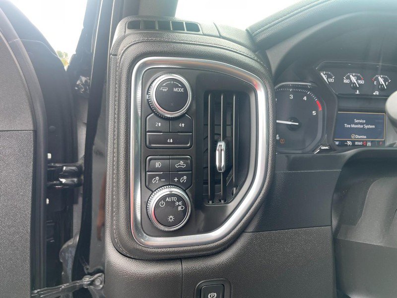 Used 2022 GMC Sierra 2500 SLE w/ SLE Value Package; AWD/4WD image 21