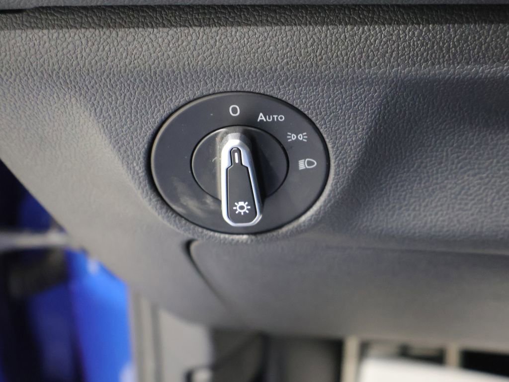 Used 2024 Volkswagen Jetta Sport image 32