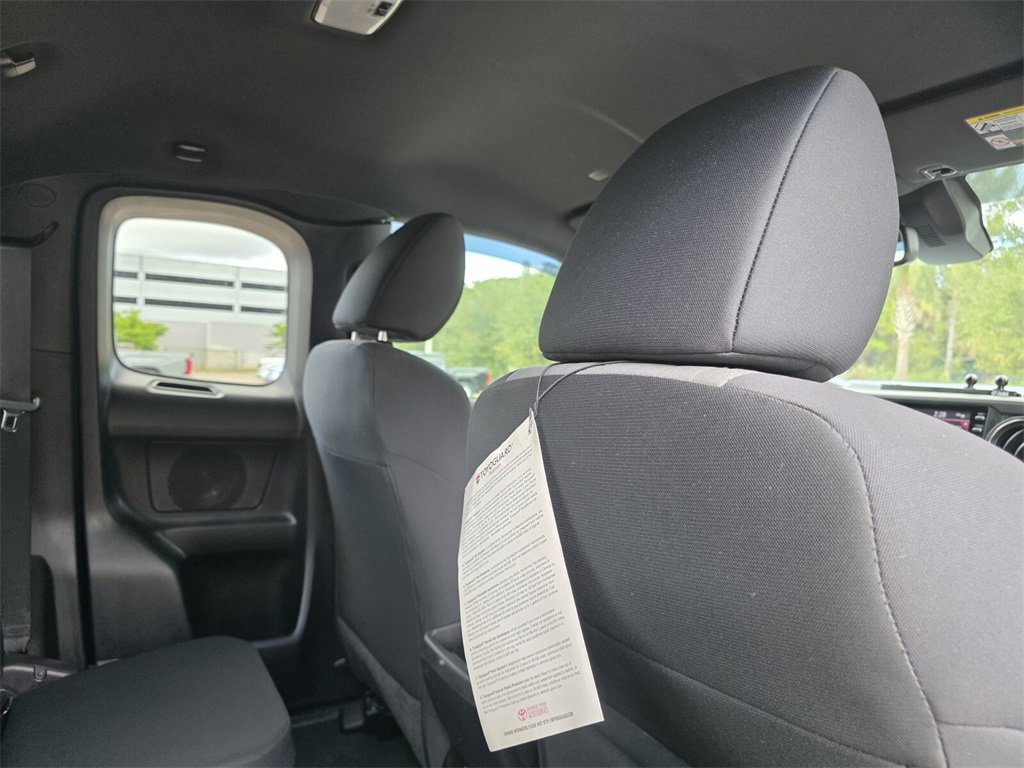 Used 2021 Toyota Tacoma TRD Sport w/ Technology Package image 16